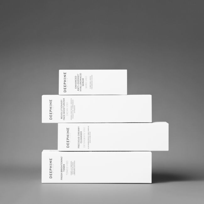 still life packaging prodotti per la cura del viso skincare routine